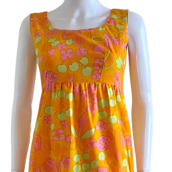 Vintage 70ls floral and butterfly dress! - Picture 2 of 8